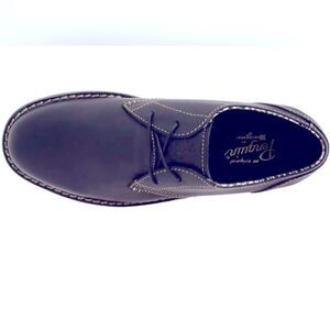 Waylon Nubuck Lace Up Oxford Cub
by Original Penguin; Size 11, Like New!